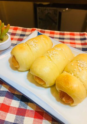 รูปของ ขนมปังไส้กรอก🍞
