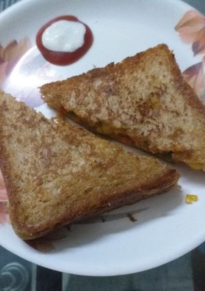 स्वीटकॉर्न वेज सैंडविच (sweet corn veg sandwich recipe in Hindi) रेसिपी मुख्य फोटो