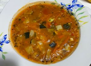 Foto de Sopa de quinoa com legumes