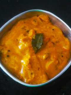 વઘારેલો રોટલો (Vagharelo Rotlo Recipe In Gujarati) રેસીપી મુખ્ય ફોટો