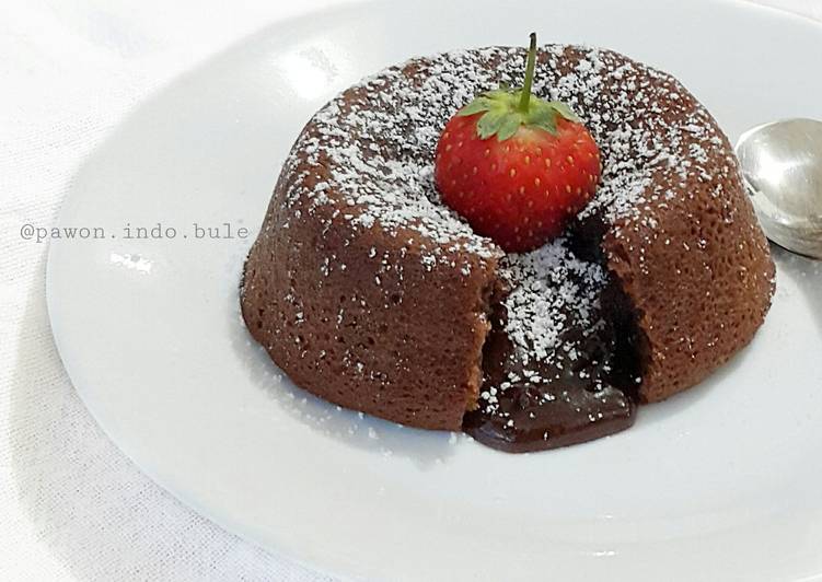 Recipe of Speedy Chocolate Molten Lava Cake