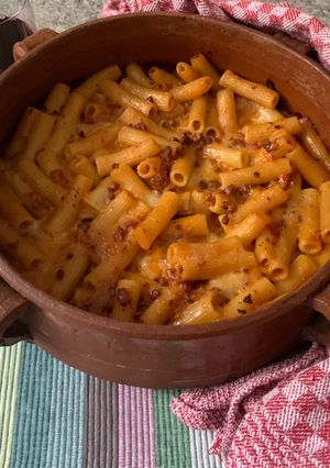 Foto di Pasta al forno pasticciata con ragù bolognese e besciamella