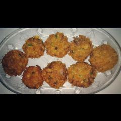 A picture of Crispy Corn Flakes Cutlets.