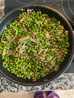 Una foto de Guisantes salteados