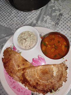 आटे का डोसा(aate ka dosa recipe in hindi) रेसिपी मुख्य फोटो