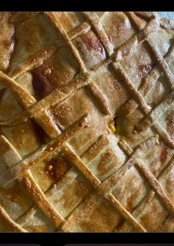 Una foto de Empanada hojaldrada de atún