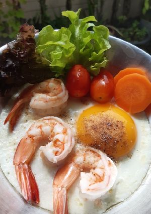 รูปของ "กุ้งไซ้ไข่กระทะ / เอ้กอี้เอ้กซีฟู้ด"🍳🦐😋