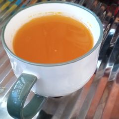 A picture of Morning detox (tumeric,ginger, lemon tea).
