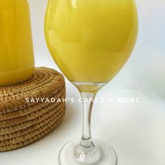 A picture of Pineapple and ginger drink.
