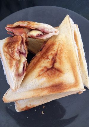 A picture of Brie, bacon and cranberry toasties.