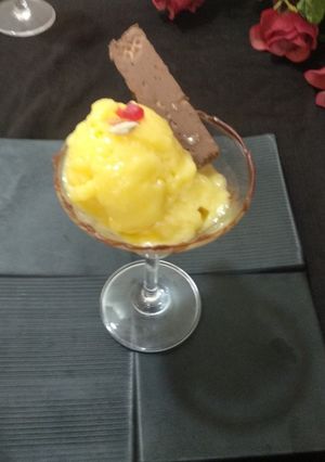 मैंगो आइसक्रीम (Mango Icecream recipe in hindi) रेसिपी मुख्य फोटो