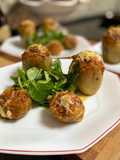 Patatas rellenas de chantarelas, atún y queso