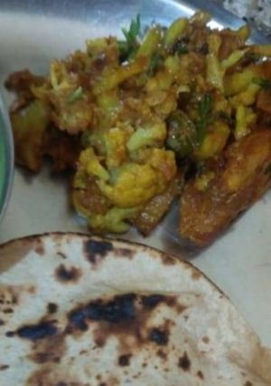 A picture of Gobhi aloo ki sabji.