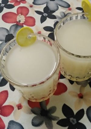 A picture of Lichi juice.