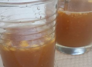 Una foto de Licuado de té y durazno sin alcohol y sin azúcar🍑🍹