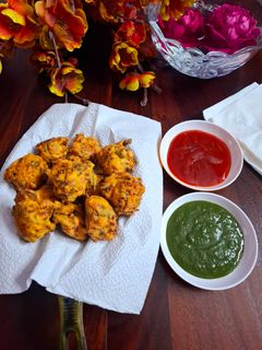 हरा प्याज़ का बोंडा रेसिपी मुख्य फोटो