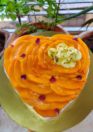 A picture of Mango Rasmalai Cake.