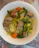 Canh rau củ nấu thịt gà xay