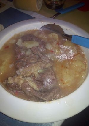 Una foto de Guiso de carne con papas