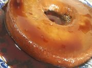 Una foto de postre de maizena con leche