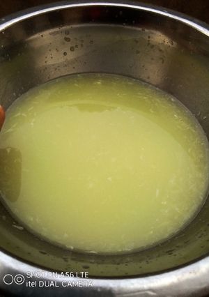 A picture of Organic Lime Extract.