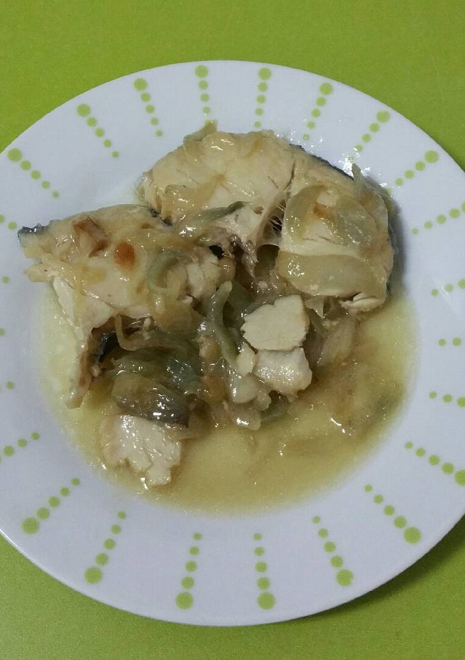 Una foto de Merluza al vino blanco