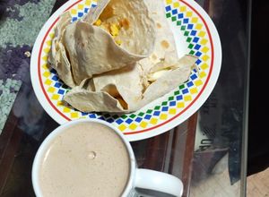 Una foto de Tacos de huevo hawaianos
