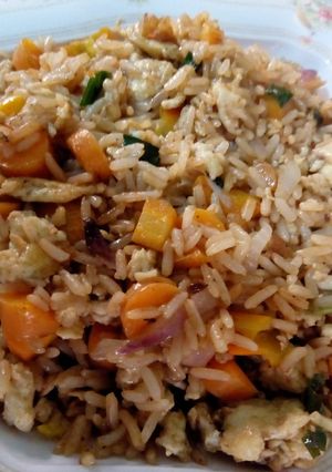A picture of Chinese fried rice.