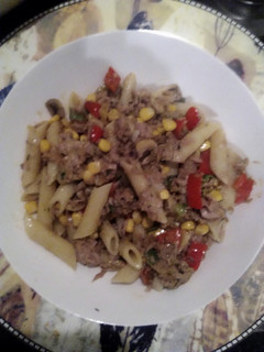 A picture of Quick pasta, veg and Tinned tuna in sunflower oil.