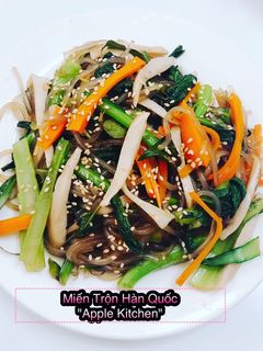 Hình của món Miến Trộn Hàn Quốc chay.