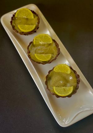 A picture of Moringa Lime Chocolate Tarts for Healthy Desserts.