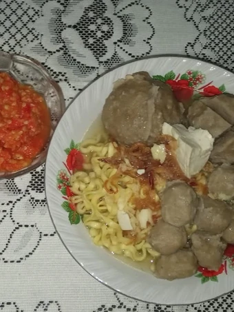 Langkah Mudah untuk Membuat Resep Bakso Kuah yang Enak Banget Anti Ribet, Uenak Banget
