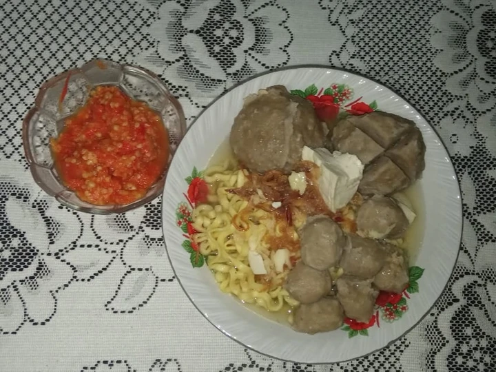 Langkah Mudah untuk Membuat Resep Bakso Kuah yang Enak Banget Anti Ribet, Uenak Banget