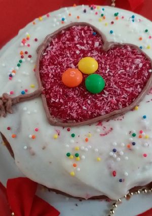 A picture of Red valvet eggless cake in cooker.