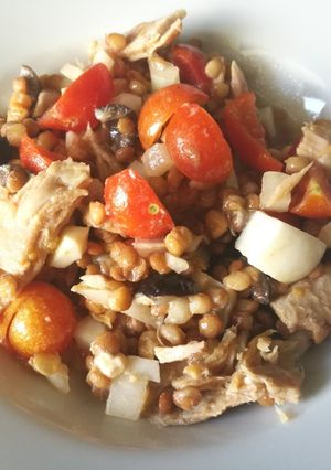 Una foto de Ensalada de lentejas y bonito