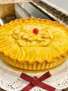 Una foto de Tarta rústica rellena con compota de manzana