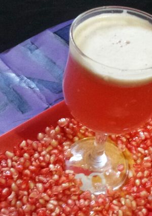 A picture of Pomegranate juice.