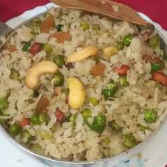 বেনারসি স্টাইলে চুড়া মটর (Chura Mator Recipe In Bengali)-レシピのメイン写真