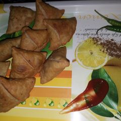 A picture of Samosa #street food.