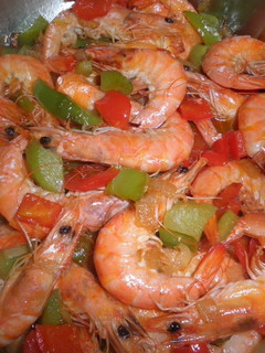 Una foto de Langostinos a la muñeira