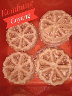Foto resep Kembang Goyang Wijen