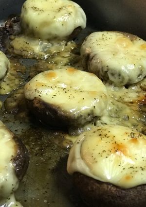 A picture of Simple Stuffed Portobellos.