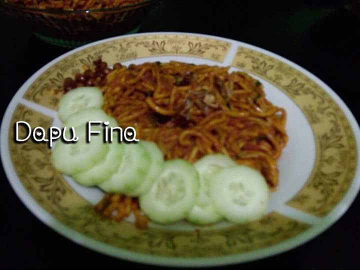 Bagaimana Menyiapkan Mie goreng basah/ mie aceh, Menggugah Selera