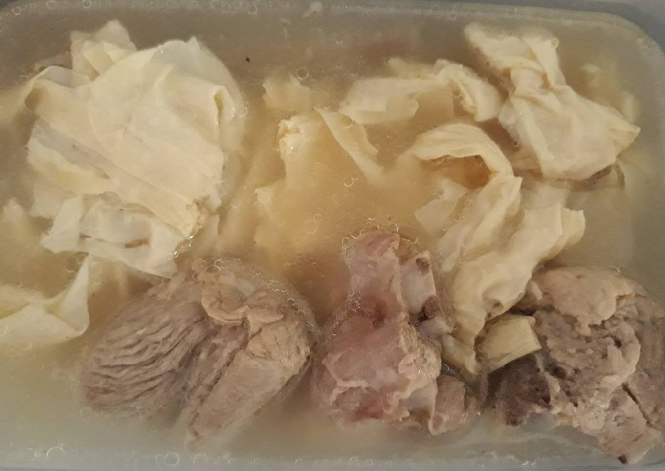 Sup Iga Babi / Bakut kembang tahu