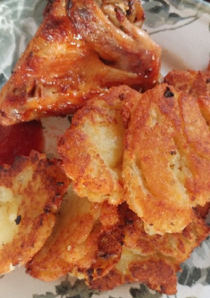 Una foto de Arepitas de yuca al estilo dominicano! 😋❤️🇩🇴