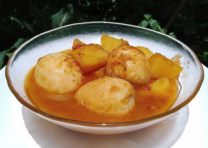 Semur telur kentang