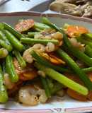 Ngồng tỏi xào tôm nõn