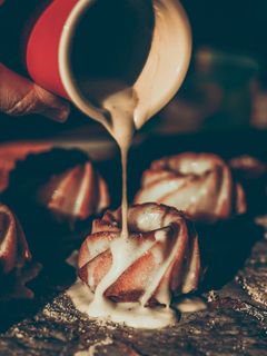 Zdjęcie przepisu Cytrynowo-pomarańczowe mini babki wielkanocne.