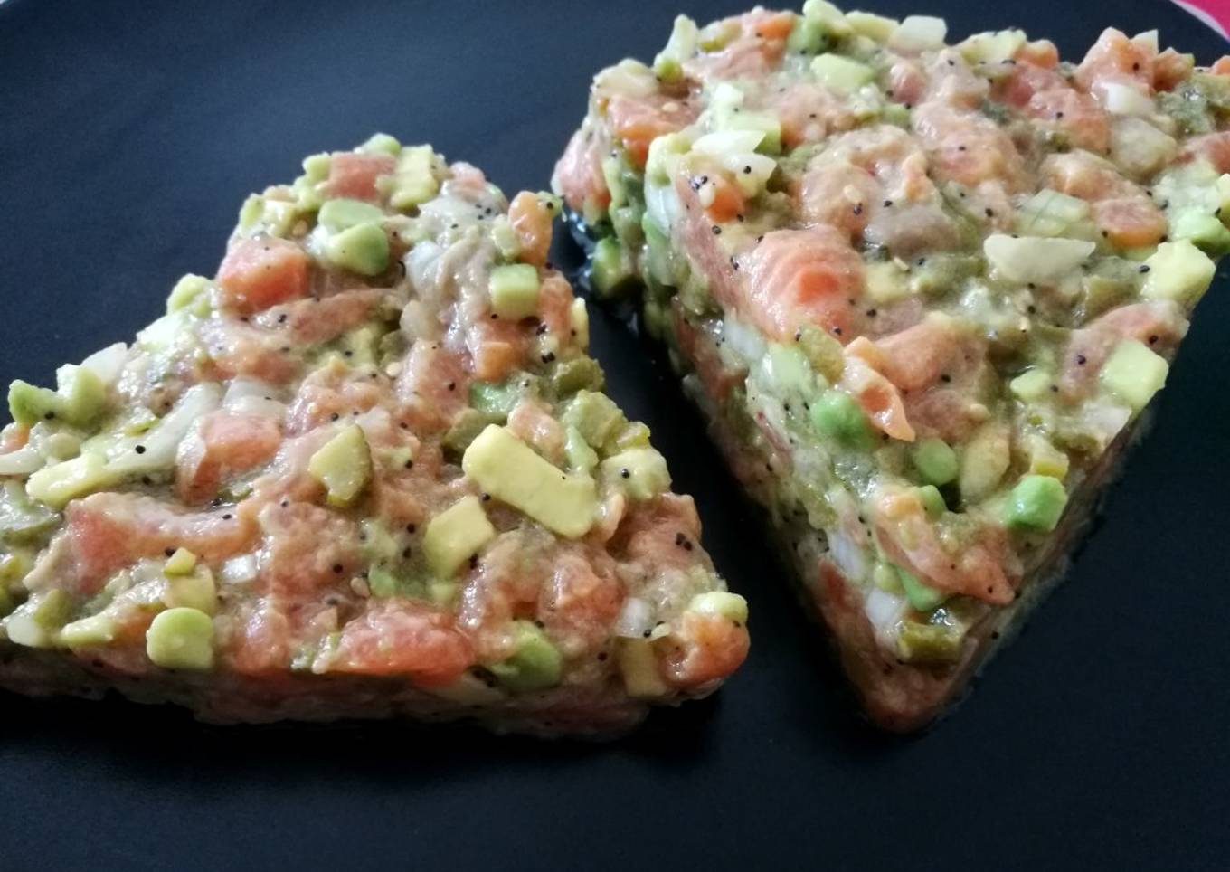 Tartar de salmón y aguacate
