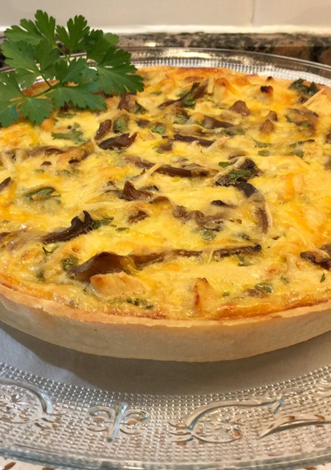 Una foto de Tarta de pollo y setas, sin gluten